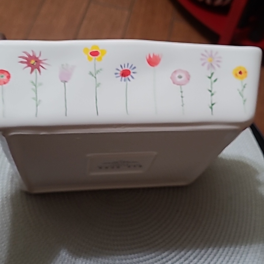 NEW Rae Dunn Spring Casserol Dish - Picture 3 of 7